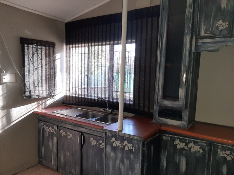 5 Bedroom Property for Sale in Odendaalsrus Free State